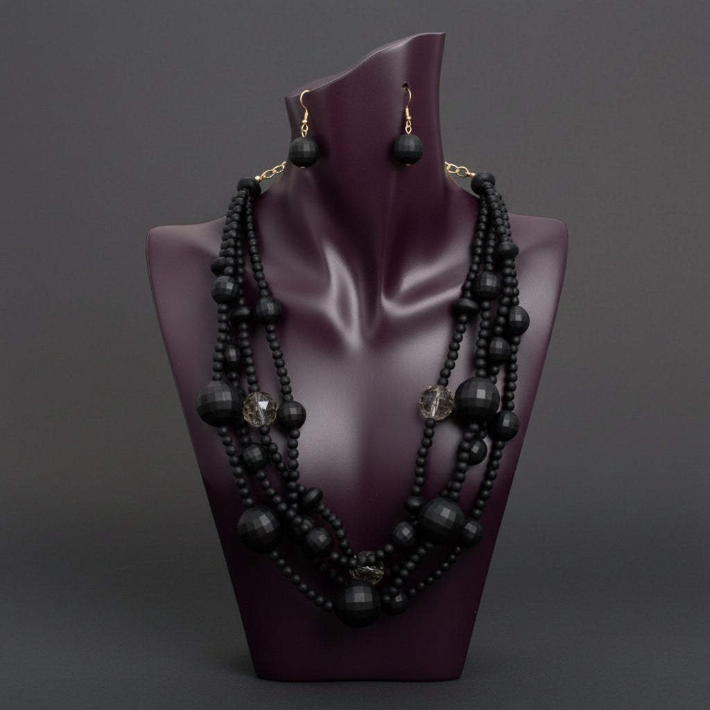 How to Wear This Jewelry Piece