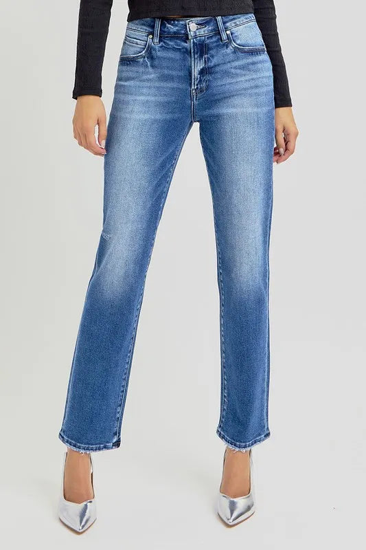 The Mid Rise Ankle Tapered Jeans are a classic and versatile denim option for a stylish and comfortable look. The mid-rise waist offers a flattering fit that sits comfortably at the natural waistline. 