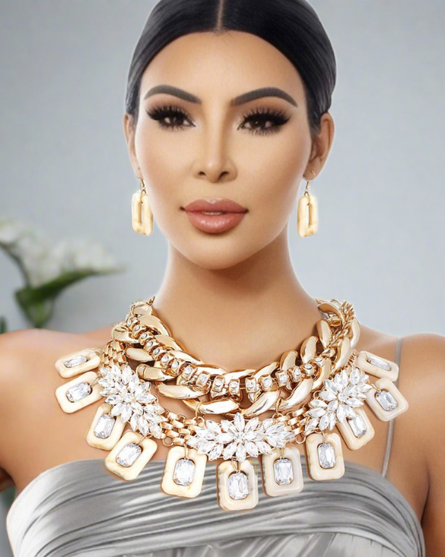Gilded Gold Chain Marble Ensemble