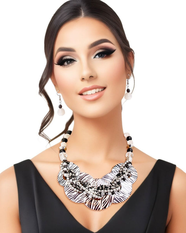 little women necklace, women necklace near me, women necklace with initials, chains for women necklace