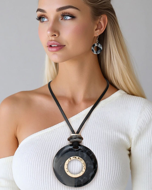 Pendant Tribal Black Leopard Ring Leather Necklace