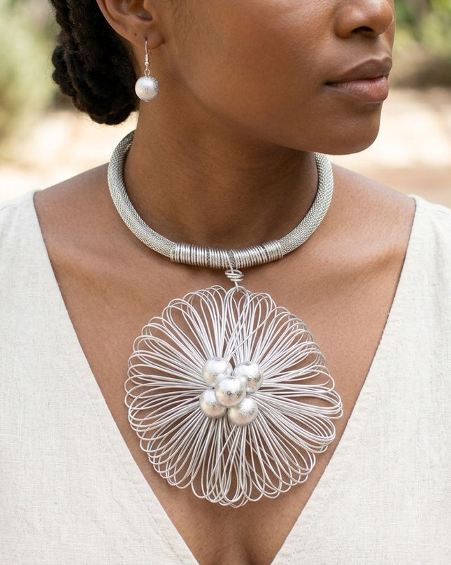Silver Mesh Large Flower Wire Pendant Necklace
