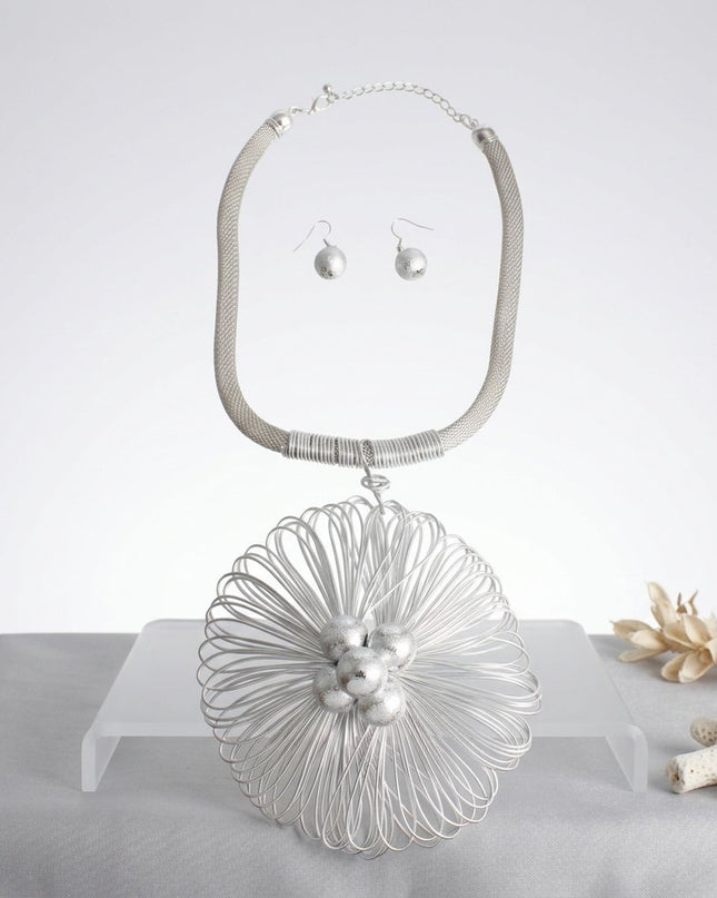 Silver Mesh Large Flower Wire Pendant Necklace