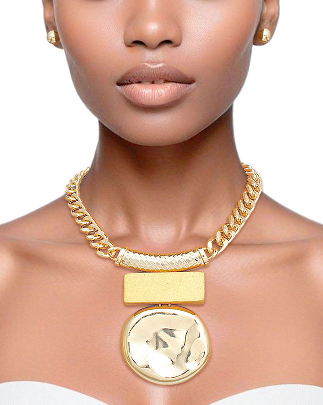 Chain Necklace Gold and Wood Pendant Set Women