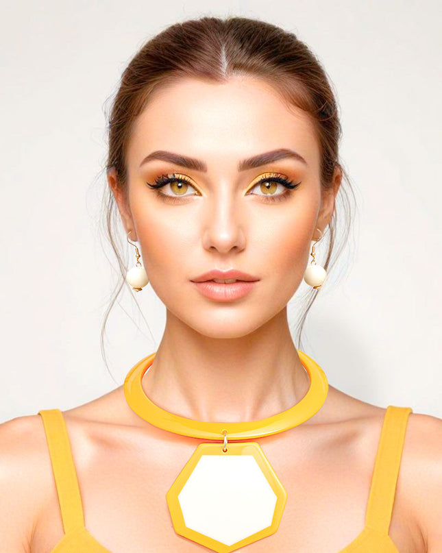 Customizable Necklace Retro Yellow Geo Pendant Collar