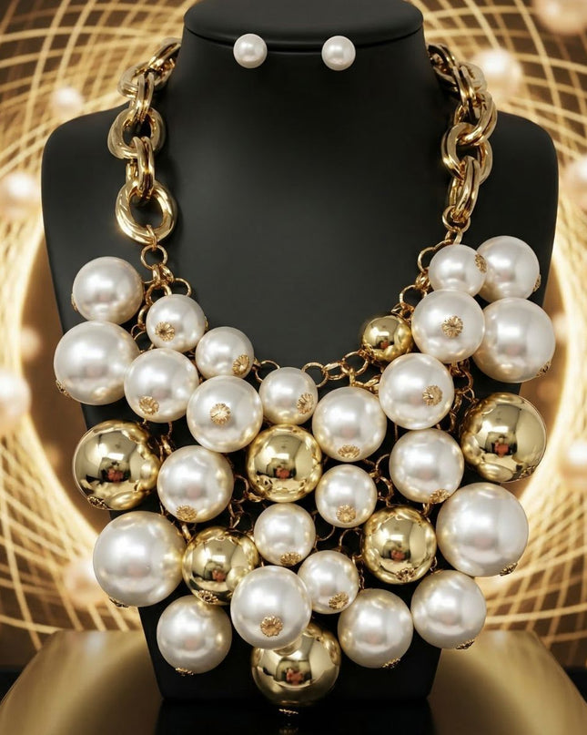 Bib Opulent Cream Pearl Gold Chainmaille Necklace