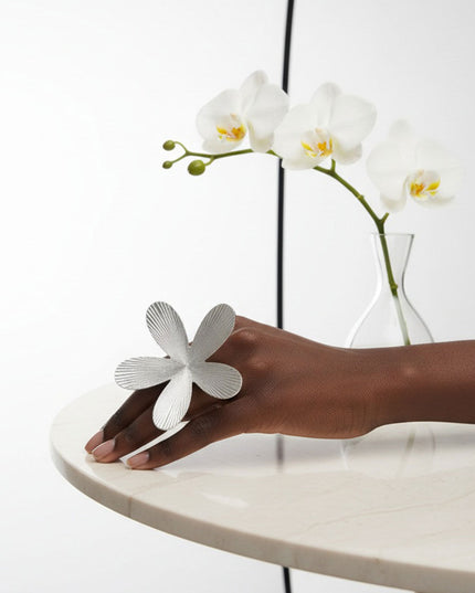 Cocktail Ring Large Silver Ribbed Petal Flower Ring