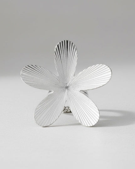 Cocktail Ring Large Silver Ribbed Petal Flower Ring