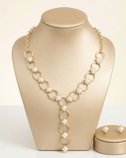 Y Gold Round Link Cream Pearl Pyramid Necklace