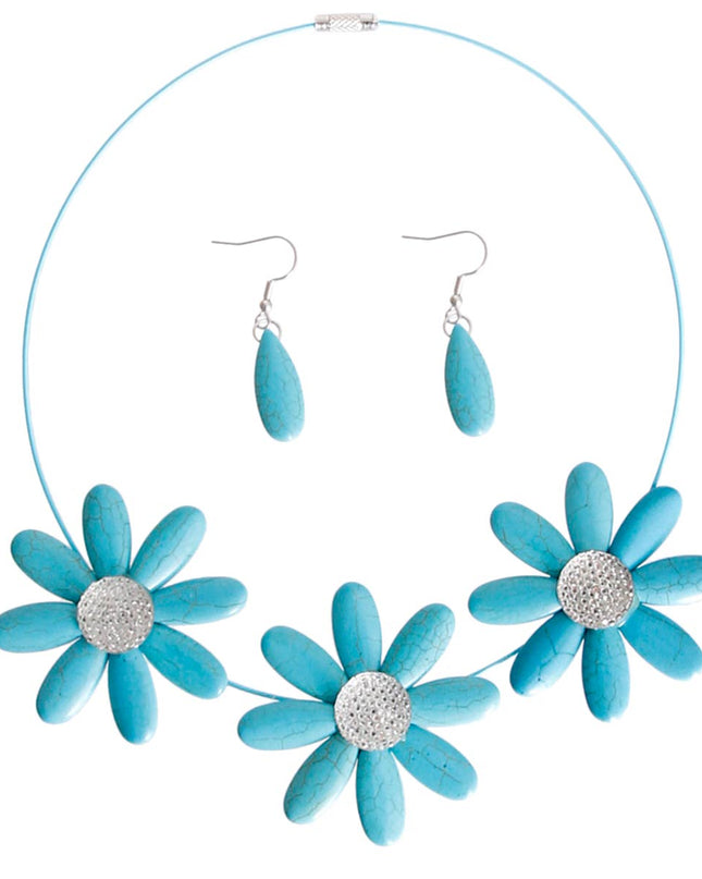 Turquoise Triple Flower Wire Collar