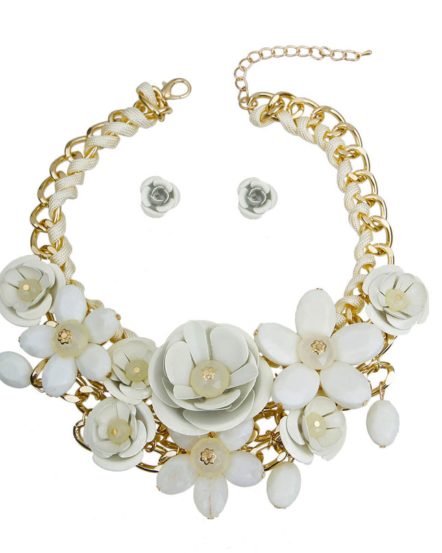 Cream Rose Chunky Collar Gold Necklace