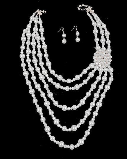 Elegance in White: Pearl Brooch Necklace