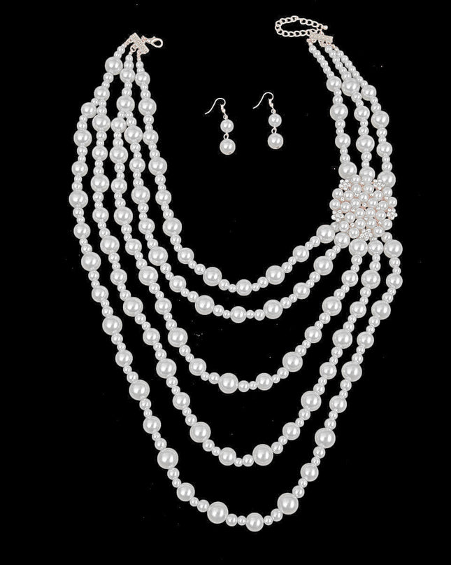 Elegance in White: Pearl Brooch Necklace
