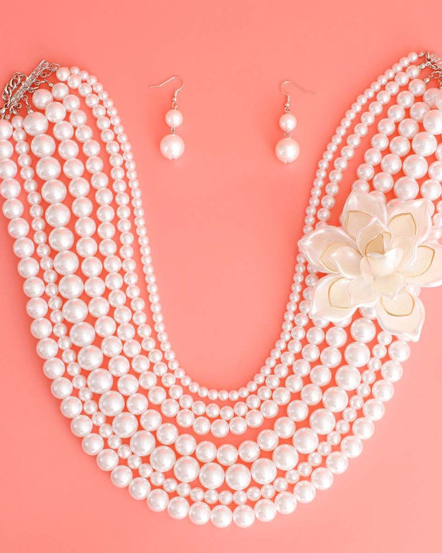 White Pearl Flower Necklace